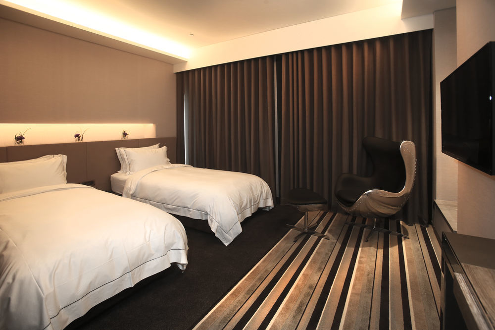 Starhaus Hotel Kaohsiung Buitenkant foto