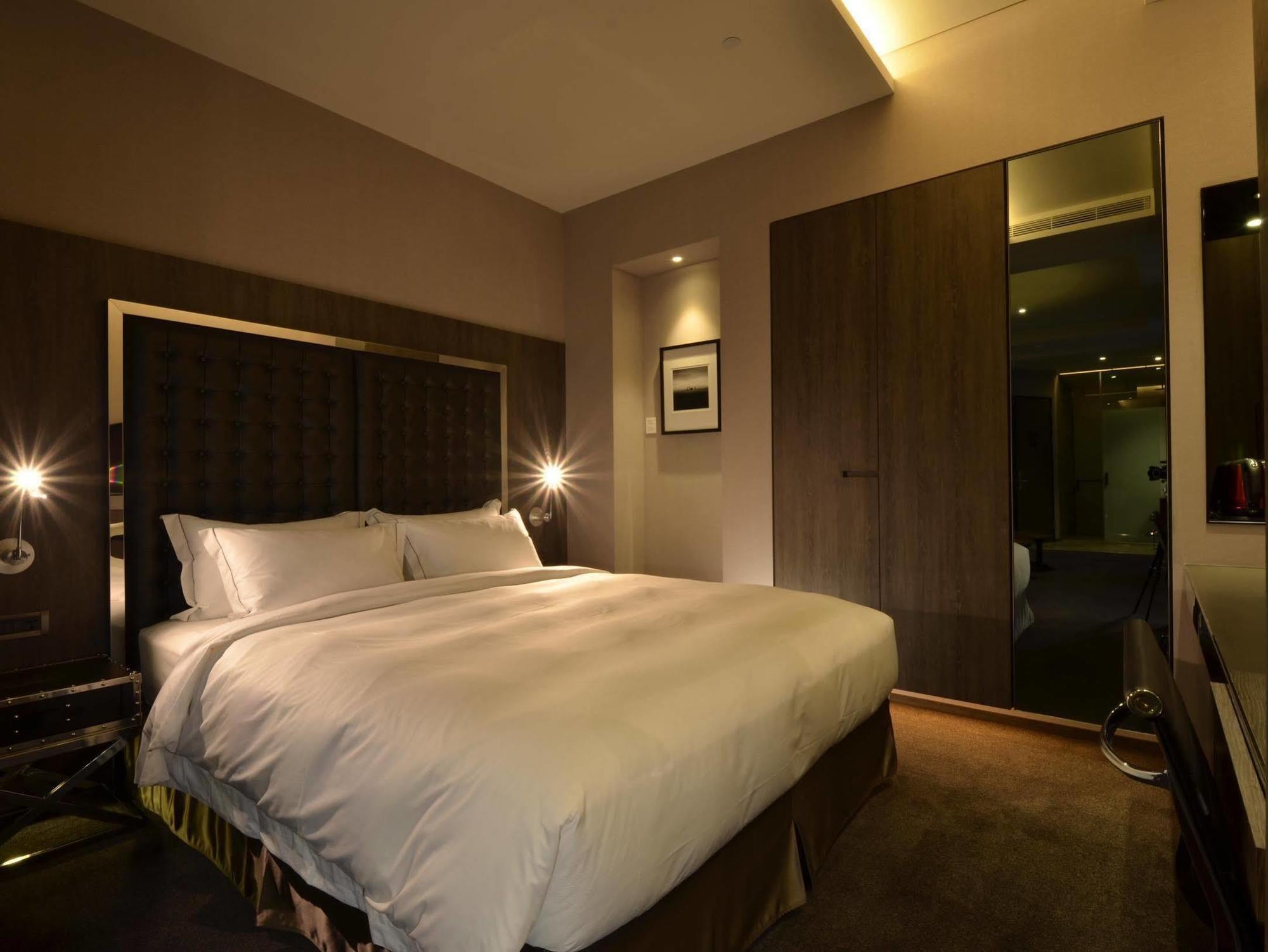 Starhaus Hotel Kaohsiung Buitenkant foto